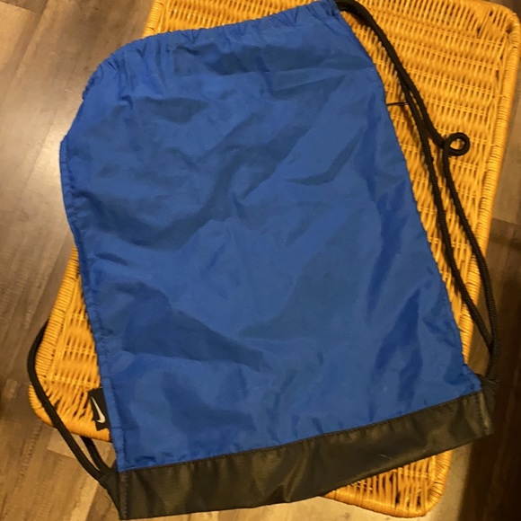 Nike drawstring backpack - Picture 3 of 3
